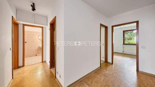 Eingangsbereich - 4 Zimmer Etagenwohnung zum Kaufen in Hamburg