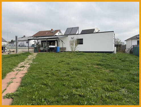 Gartenblick mit Terasse - 