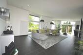 Wohnzimmer - Mehrfamilienhaus, Wohnhaus mit 486,00 m² in Birkenfeld zum Kaufen