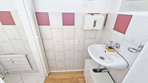 WC - 