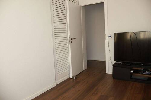 Zimmer 1 - 