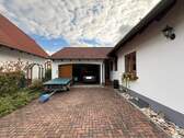 Garage - Mehrfamilienhaus, Wohnhaus mit 208,00 m² in Neuburg an der Donau zum Kaufen
