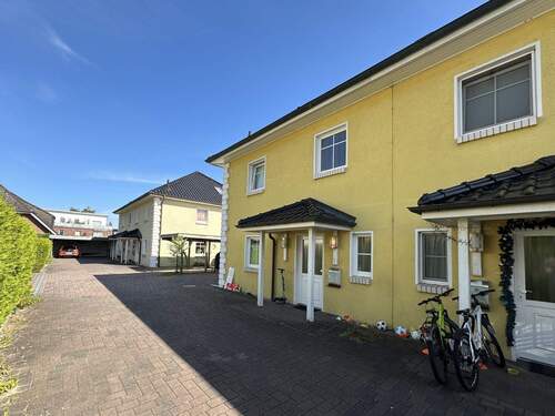 Außenansicht - 4 Zimmer + Spitzboden: Großzügiges Wohnen auf 130 m²