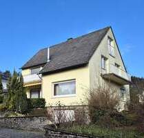 Traben: Großzügiges Raumangebot im Einfamilienhaus mit Garten und Garage in beliebter Wohnlage! - Traben-Trarbach