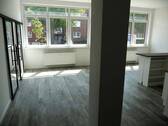 ...die andere Seite mit breiter Fensterfront - Büro in Hamburg zur Miete