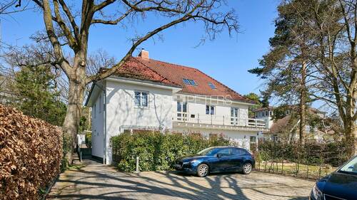 Straßenansicht - 7 Zimmer Etagenwohnung zum Kaufen in Hamburg