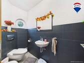 RE/MAX Immobilien DeLux Einfamilienhaus Mettlach-Weiten Gäste-WC - 