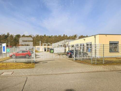 Außenansicht - Halle zum Kaufen in Stutensee-Blankenloch