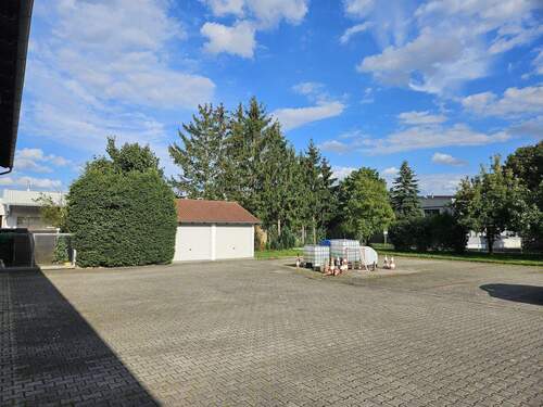 Blick auf die Stellplätze - 