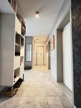 Diele möbliert - 3 Zimmer Etagenwohnung in Köln