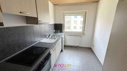 Einbauküche mit Geräten - 