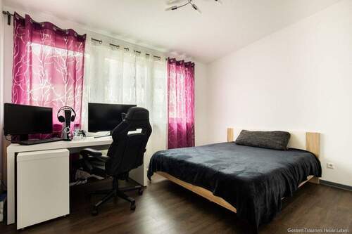 Schlafzimmer Dachgeschoss - 