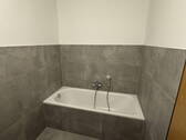 Badewanne im Bad - 3 Zimmer Etagenwohnung in Sundern