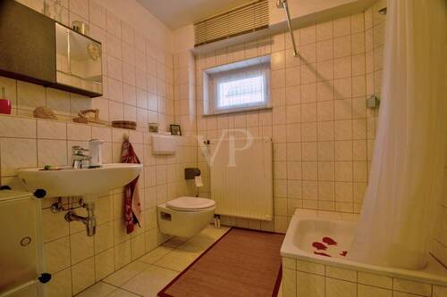 Bad Kellergeschoss - 