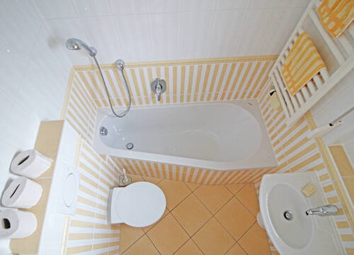 Badezimmer im Erdgeschoss - 