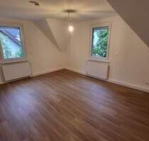 Sanierte Dachgeschosswohnung - 820,00 EUR Kaltmiete, ca.  74,00 m² Wohnfläche in Villingen-Schwenningen (PLZ: 78050)