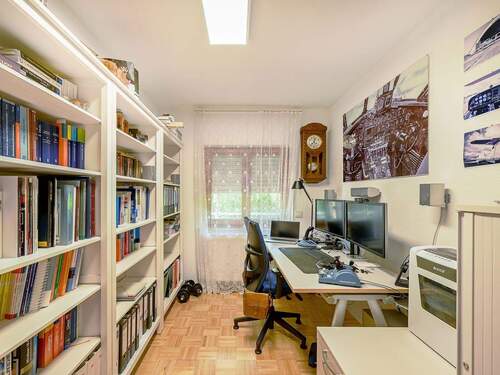 Arbeitszimmer - Etagenwohnung mit 83,00 m² in Marxzell / Pfaffenrot zum Kaufen