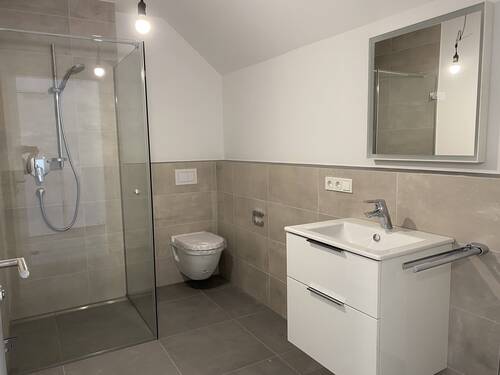 Badezimmer - 2 Zimmer Etagenwohnung zum Kaufen in Bitburg