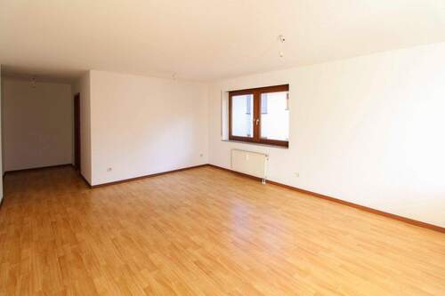 Wohnzimmer 2 - 3 Zimmer Etagenwohnung in Schorndorf