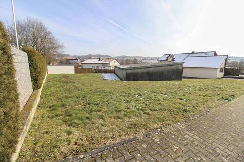 Grundstück Teilansicht 2 - Bebaubares Grundstück in Eppingen-Kleingartach