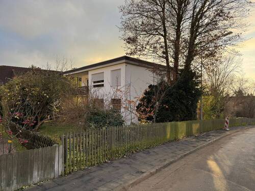 1.jpg - 2-Familienhaus mit großem Grundstück in bevorzugter und gefragter Wohnlage von Königswinter-Oberdollendorf
