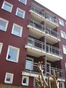 Rückseite Haus - Super Grundriss, Westbalkon, beste Lage nahe Hohnsensee