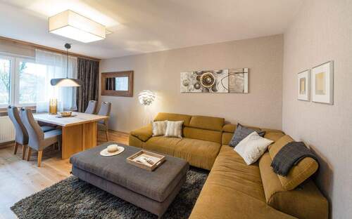 Wohnzimmer - 2 Zimmer Etagenwohnung zur Miete in Nürnberg