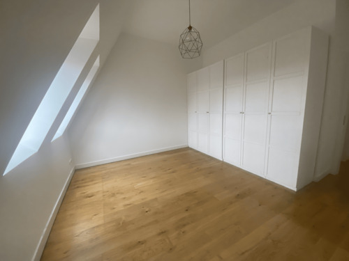 Zimmer 2 - 