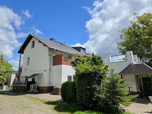 Ansicht Einfahrt - Großzügiges EFH mit weitläufigem Grundstück - Ideal für die große Familie mit Platzbedarf & Vision