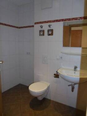 Bad mit Wanne - 
