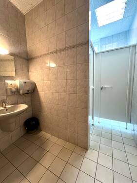 WC - 