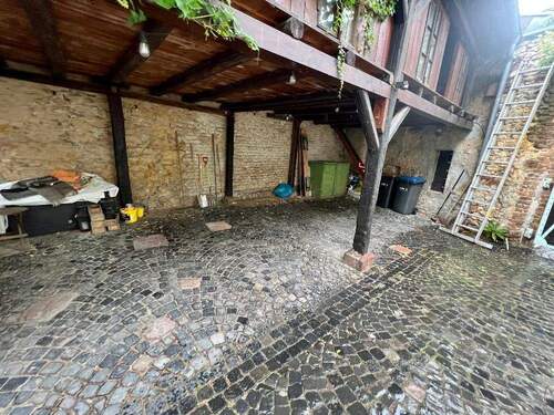 Kfz Abstellplatz - 