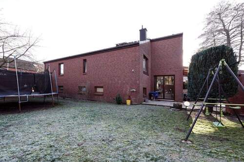 Gartenansicht - 5 Zimmer Doppelhaushälfte zum Kaufen in Hamburg Hausbruch