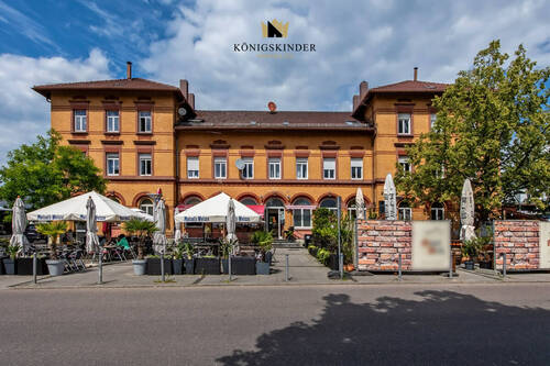 Aussen - Historisches Bahnhofsgebäude mit vielseitigem Nutzungspotential