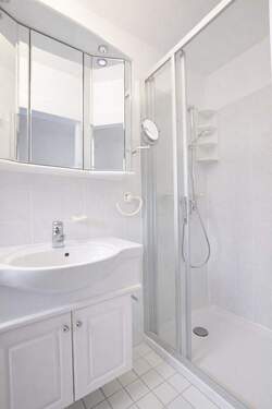 Duschad mit Fenster (EG) - 