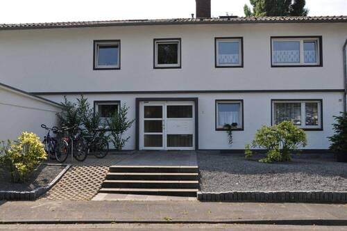Bild 1 - 4 Zimmerwohnung mit ausgebautem Dachgeschoss incl. Garage in 4-Parteienhaus in Bonn-Lengsdorf