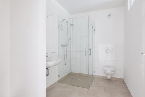 Musterbild - Badezimmer - 3 Zimmer Etagenwohnung in Reinbek