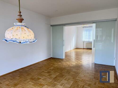 Wohn- und Esszimmer - Etagenwohnung mit 105,00 m² in Mainz zur Miete