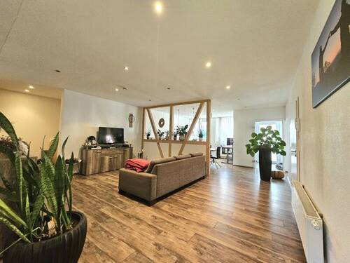 Wohnbereich Erdgeschoss - 7 Zimmer Mehrfamilienhaus, Wohnhaus zum Kaufen in Fluorn-Winzeln