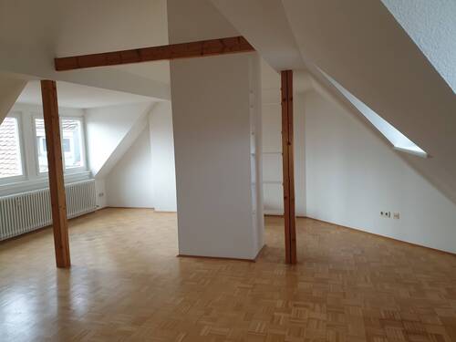 Wohnzimmer Mitte Richtung Türe - 