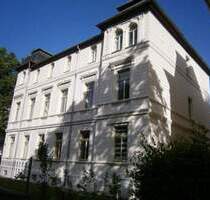 Leben mit Weitblick: 3-Zimmer-Wohnung & großzügige Dachterrasse und möblierter Küche! - Altenburg