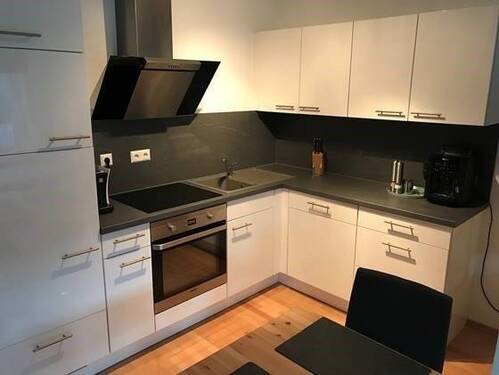 Küche - 2-Zimmer-Wohnung mit Balkon und Küche