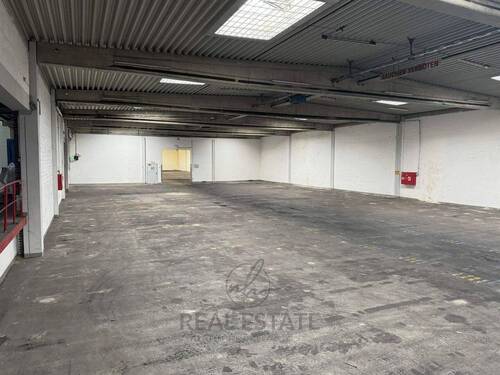 4.jpg - Halle in Hamburg zur Miete