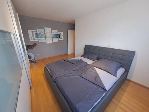 1. Schlafzimmer - 