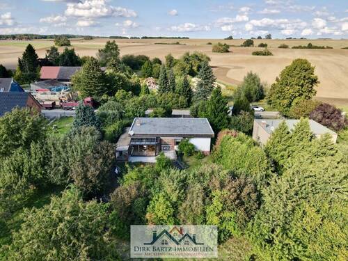 dji_fly_20250908_154802_617_1757354950258_photo - Einfamilienhaus mit 110,00 m² in Hohenmocker zum Kaufen