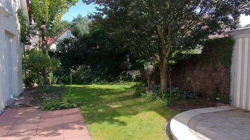 Garten hinter dem Haus - 