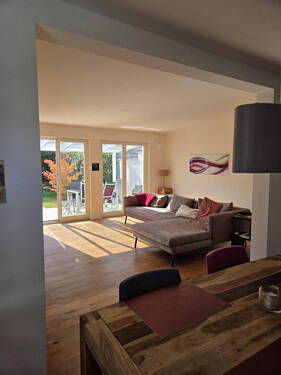 Wohnzimmer Blick in den Garten - 6 Zimmer Doppelhaushälfte in Bonn - Buschdorf