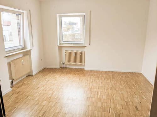 Schlafzimmer - Etagenwohnung mit 53,00 m&sup2; in Eitensheim zur Miete