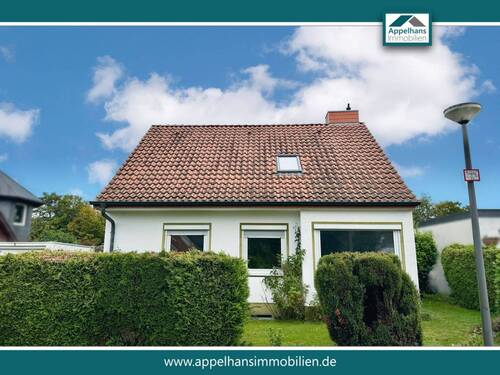 Außenansicht - Modern trifft grün - renoviertes Einfamilienhaus mit Traumgarten!