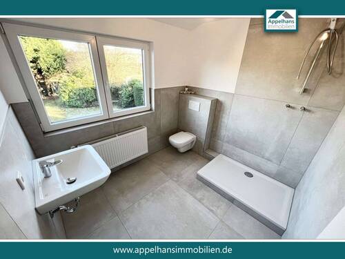 Badezimmer - 5 Zimmer Einfamilienhaus in Osnabrück